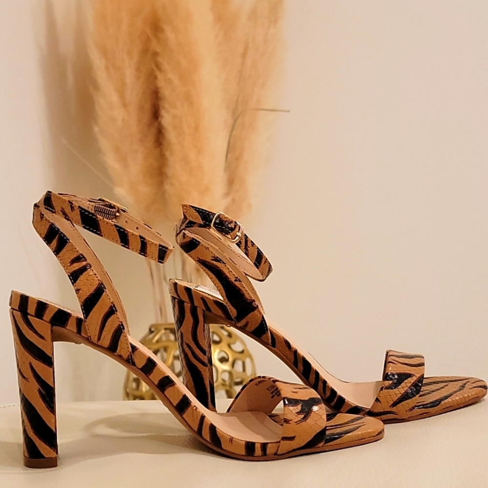 Vince Camuto animal print heels